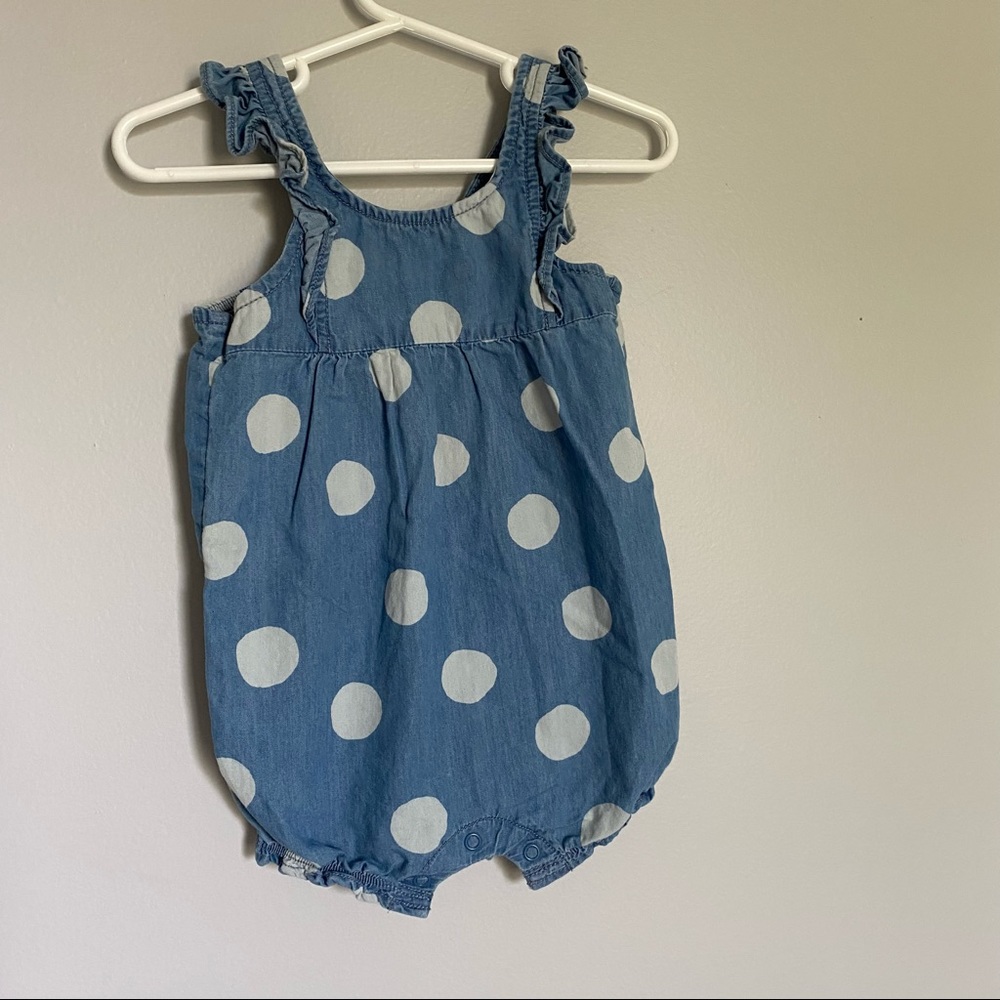 ⭐️5/$12⭐️ Carter’s 9m summer romper